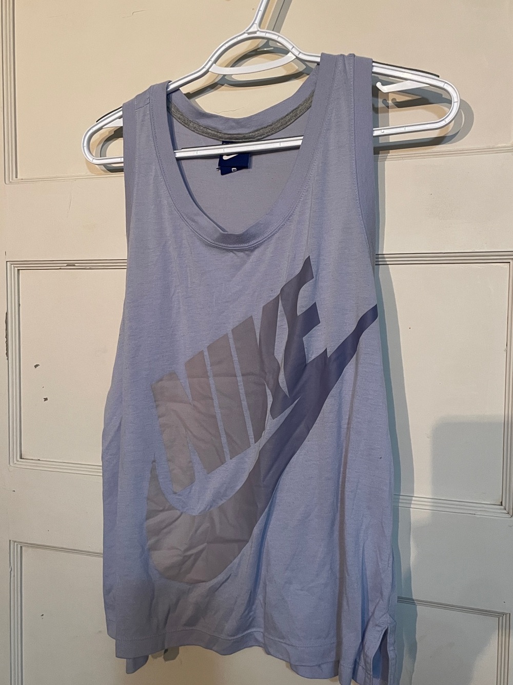 Nike Women’s Lavender Tank Top - Picture 1 of 3